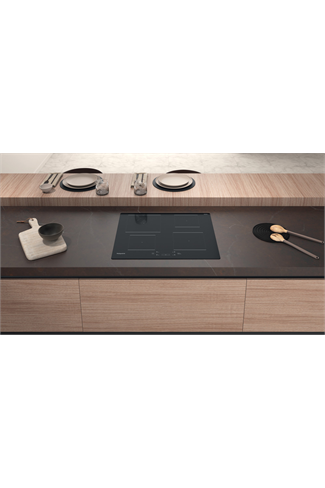 Hotpoint TQ1460SNE 59cm Black Built-In Induction Hob