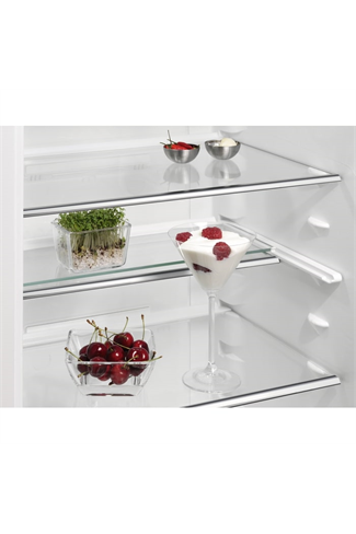 AEG SKS818E9ZC Electrical Retail In-Column Food centre, One Long fresh drawer ideal for the storage