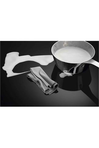 AEG TN64IA00XB 60cm 4 Zone Induction Hob with Hob2Hood Black